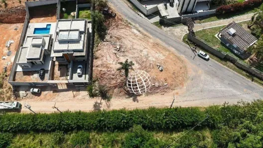 Lote/Terreno à venda, 700m² no Cidade Satélite, Atibaia