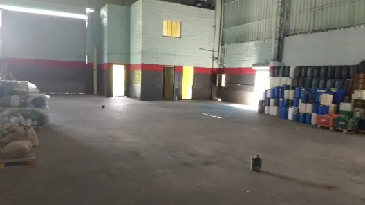 Galpão/Depósito/Armazém para alugar, 300m² no Taboão, Mogi das Cruzes
