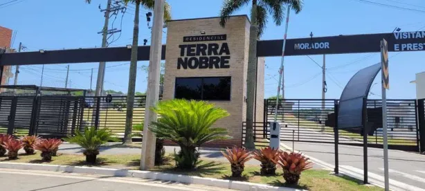 Lote/Terreno à venda, 241m² no das Pedras, Cotia