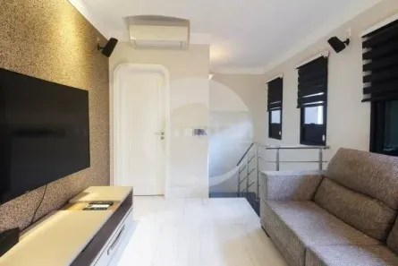 Sobrado com 3 Quartos à venda, 180m² no Vila Gomes Cardim, São Paulo