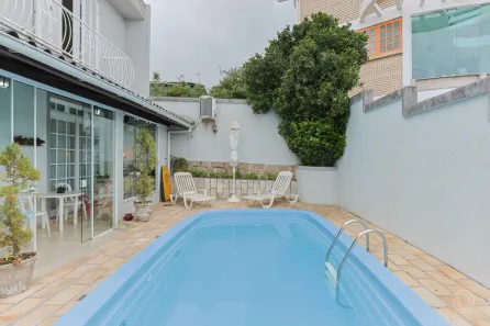 Casa com 3 Quartos à venda, 254m² no Agronômica, Florianópolis