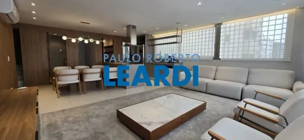 Apartamento com 2 Quartos para venda ou aluguel, 221m² no Itaim Bibi, São Paulo