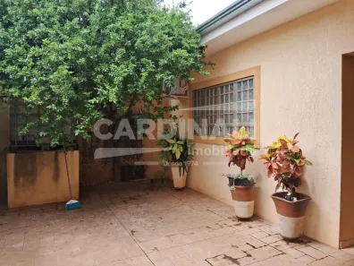 Casa com 2 Quartos à venda, 182m² no Jardim Residencial Elvio Lupo, Araraquara