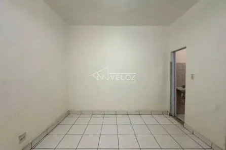 Kitnet à venda, 25m² no Centro, Rio de Janeiro