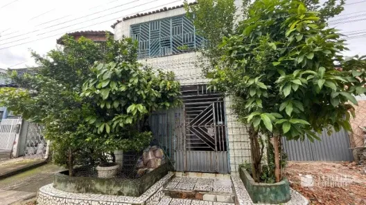 Casa com 10 Quartos à venda, 163m² no Canudos, Belém