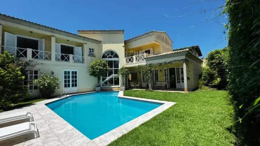 Casa com 4 Quartos para alugar, 450m² no Bairro de Juquehy, São Sebastião