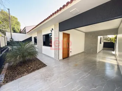 Casa com 3 Quartos para alugar, 99m² no Jardim dos Pássaros, Maringá
