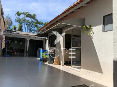 Casa com 4 Quartos à venda, 286m² no Bandeirantes, Londrina