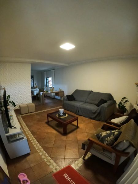 Casa com 3 quartos — Bandeirantes (Pampulha), Belo Horizonte