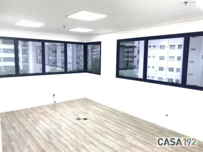 Sala Comercial para alugar, 32m² no Santo Amaro, São Paulo