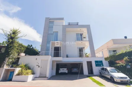 Casa com 3 Quartos à venda, 450m² no Lagoa da Conceição, Florianópolis