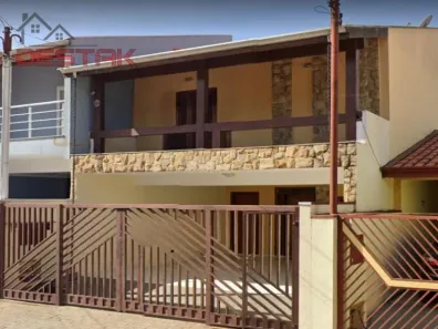 Casa com 3 Quartos à venda, 218m² no Vila Galvão, Jundiaí