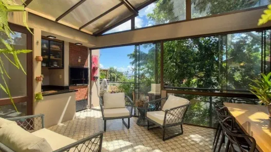 Casa de Condomínio com 3 Quartos à venda, 249m² no Vila Assunção, Porto Alegre