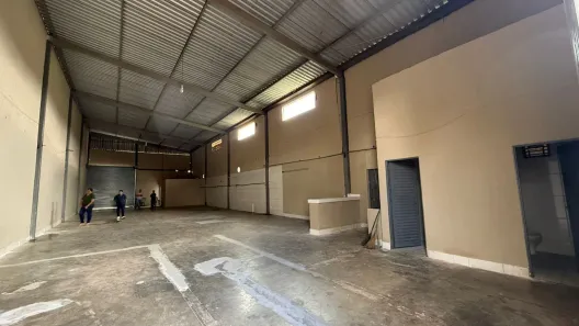 Galpão/Depósito/Armazém para alugar, 720m² no Jardim Maranata, Aparecida de Goiânia