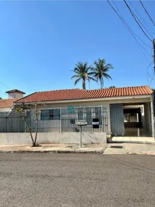 Casa com 3 Quartos à venda, 138m² no Jardim América, Maringá