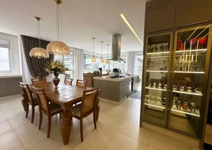 Apartamento com 3 Quartos à venda, 137m² no Meia Praia, Itapema