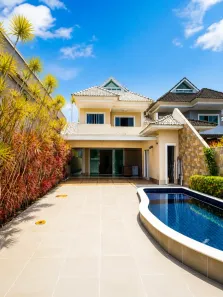 Casa com 5 Quartos para alugar, 330m² no Recreio dos Bandeirantes, Rio de Janeiro