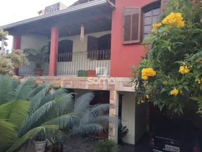 Casa com 4 Quartos à venda, 210m² no Célvia, Vespasiano