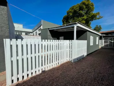 Casa com 3 Quartos para alugar, 65m² no Niterói, Canoas