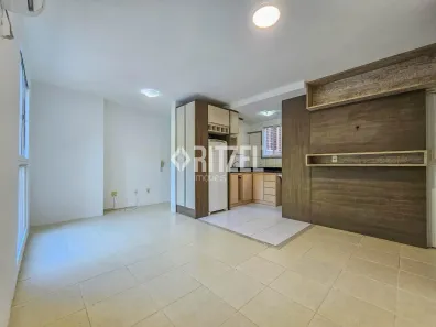Apartamento com 2 Quartos para alugar, 50m² no Vila Nova, Novo Hamburgo