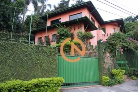 Sobrado com 5 Quartos para venda ou aluguel, 450m² no Butantã, São Paulo