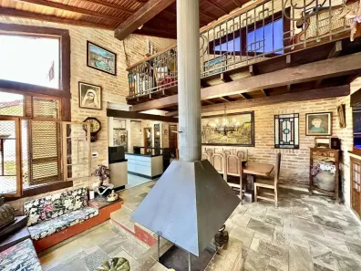 Sobrado com 4 Quartos à venda, 300m² no Jardim do Golf I, Jandira