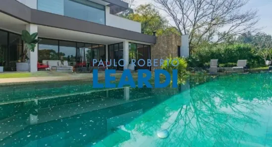 Casa de Condomínio com 4 Quartos à venda, 692m² no Residencial Tamboré, Barueri