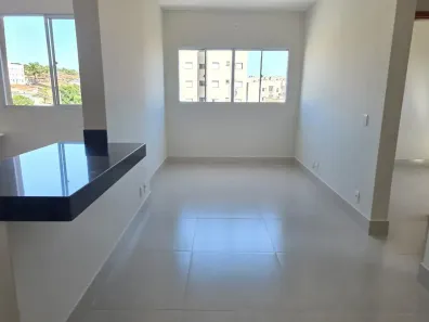 Apartamento com 2 Quartos à venda, 47m² no Dona Zulmira, Uberlândia