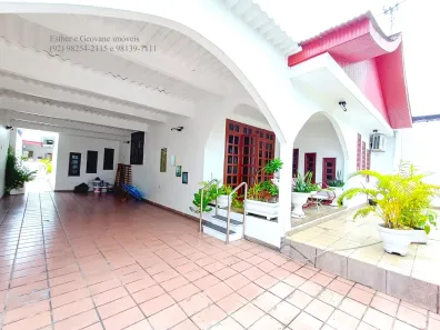 Casa com 3 Quartos à venda, 300m² no Alvorada, Manaus