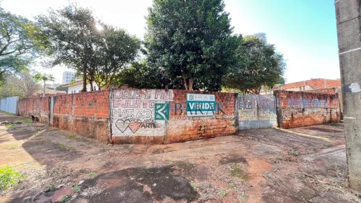 Lote/Terreno à venda, 593m² no Zona 08, Maringá