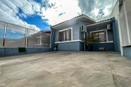 Casa com 3 Quartos à venda, 53m² no Hípica, Porto Alegre