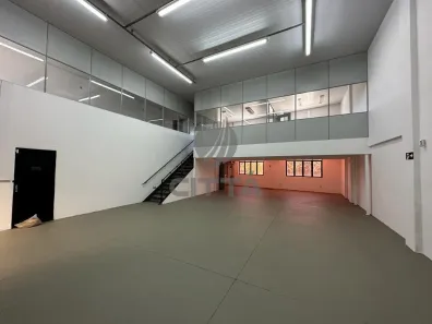 Galpão/Depósito/Armazém para alugar, 560m² no Jardim do Trevo, Campinas