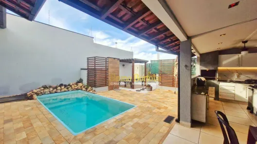 Casa com 3 Quartos à venda, 221m² no Jardim Araucária, Rio Claro