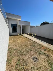 Casa com 3 Quartos à venda, 183m² no Parque Hayala, Aparecida de Goiânia
