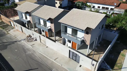 Casa com 3 Quartos à venda, 130m² no Jardim Atlântico, Serra