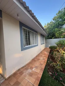 Casa com 2 Quartos à venda, 117m² no Conjunto João de Barro Champagnat, Maringá