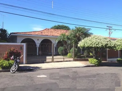 Casa com 4 Quartos para alugar, 450m² no Residencial Vale Verde, Marília