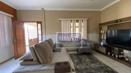 Casa com 3 Quartos à venda, 121m² no Galo Branco, São Gonçalo
