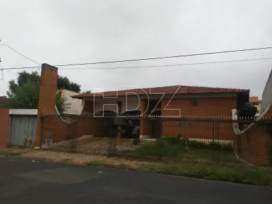 Casa com 4 Quartos à venda, 410m² no Centro, Araraquara