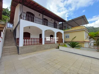Casa com 3 Quartos para alugar, 360m² no Cônego, Nova Friburgo