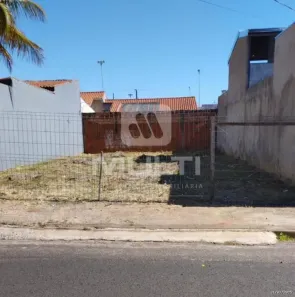 Lote/Terreno com 1 Quarto à venda, 240m² no Granada, Uberlândia