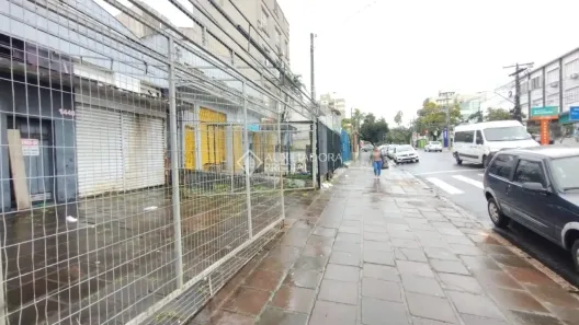 Galpão/Depósito/Armazém à venda, 205m² no Santana, Porto Alegre