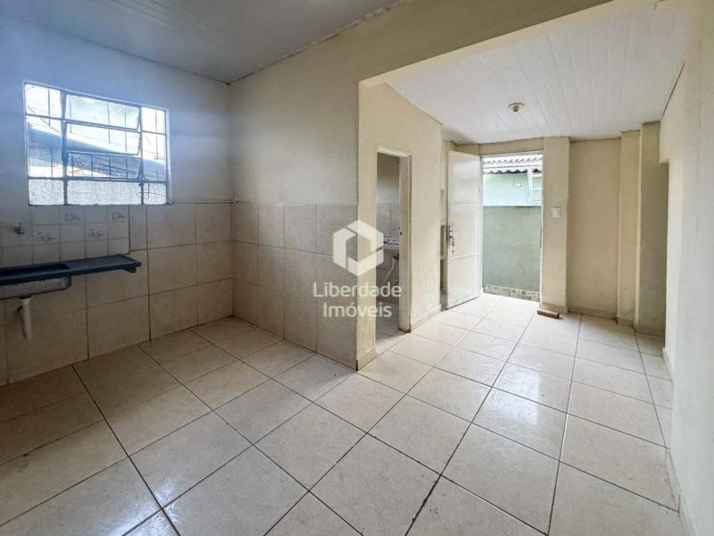 Casa com 2 quartos — Santo André, Belo Horizonte