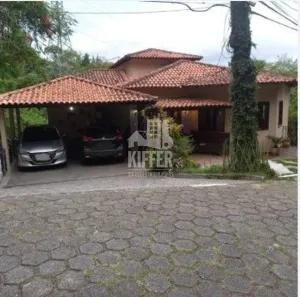 Casa de Condomínio com 5 Quartos à venda, 237m² no Sapê, Niterói