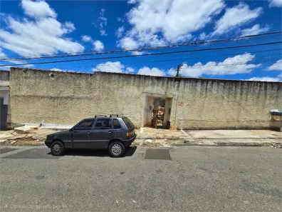 Casa com 18 Quartos à venda, 340m² no Vila Belo Horizonte, Itapetininga
