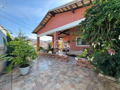 Casa com 2 Quartos à venda, 150m² no Jardim Nomar, Caraguatatuba