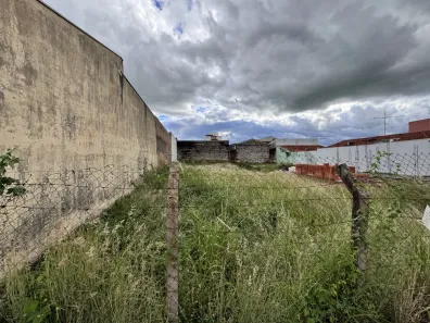 Lote/Terreno à venda, 347m² no Jardim Gaivota, Bauru