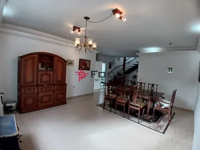 Sobrado com 4 Quartos à venda, 270m² no Vila Atlântica, Caraguatatuba