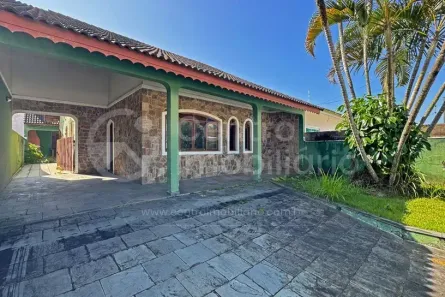 Casa com 3 Quartos à venda, 185m² no Parque Balneario Oasis, Peruíbe