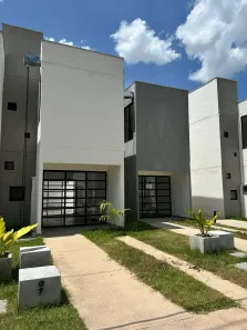 Casa de Condomínio com 2 Quartos para alugar, 60m² no Ponta Negra, Manaus